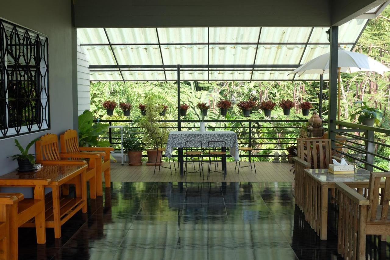 Rai Boonsom Homestay *
