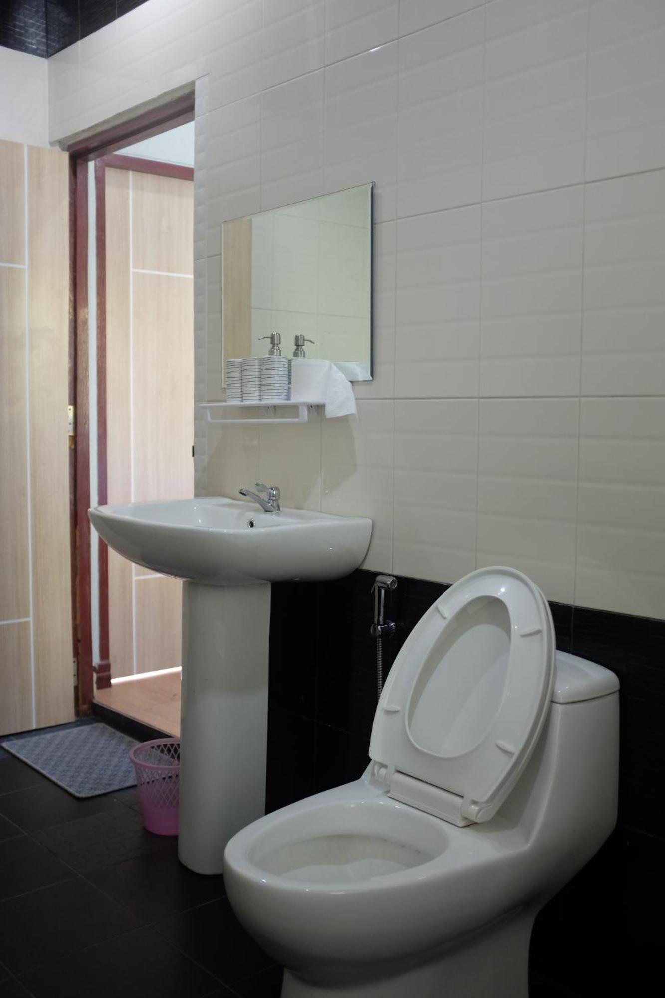 Homestay Rai Boonsom *